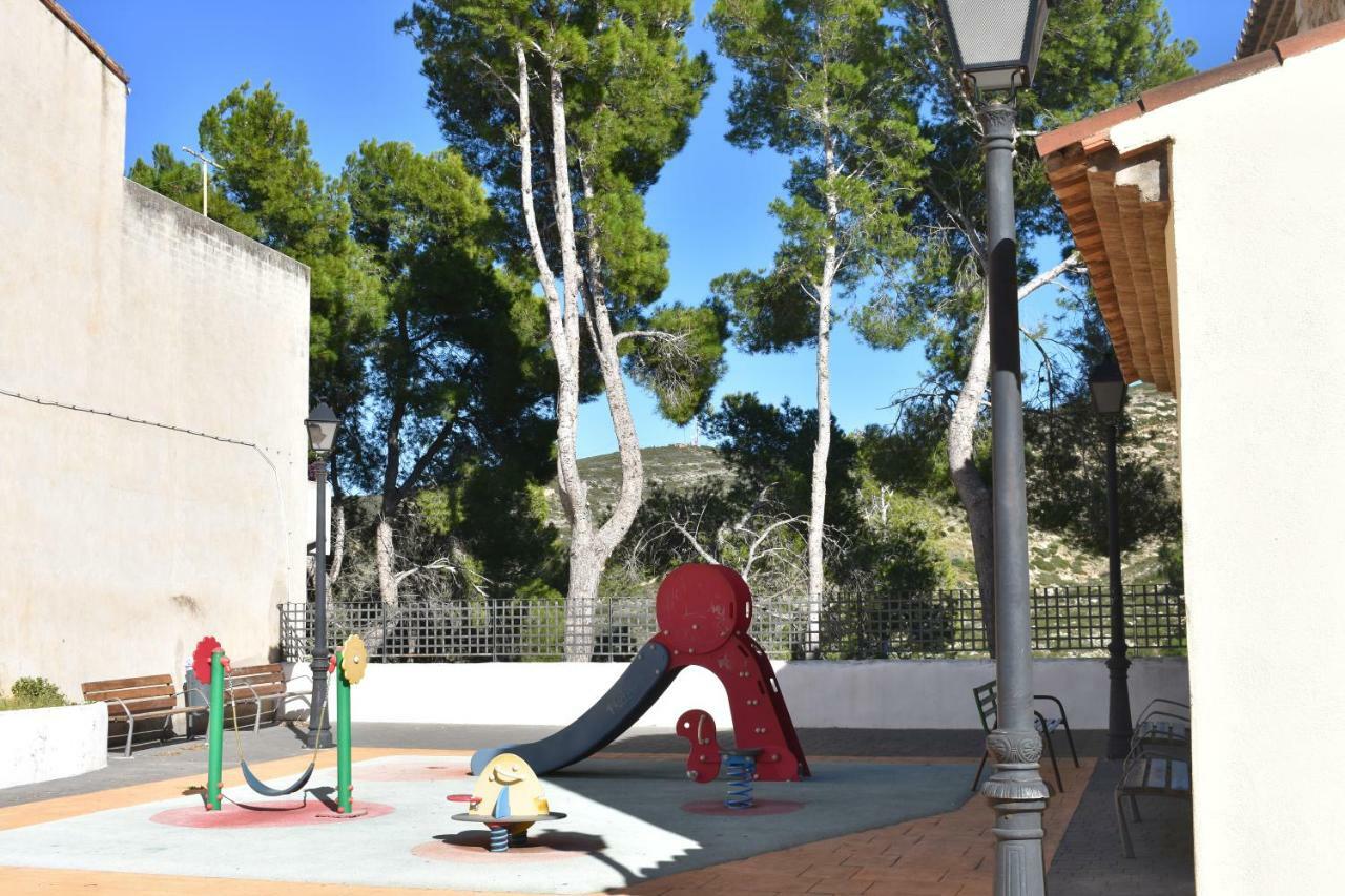 בית הארחה Les Coves de Vinroma 	La Casassa II מראה חיצוני תמונה